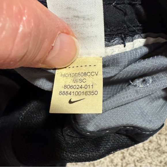 Nike Air Huarache 5 Panel Hat - Picture 5 of 7